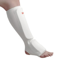 shin-insteps-white-good-fixedbg